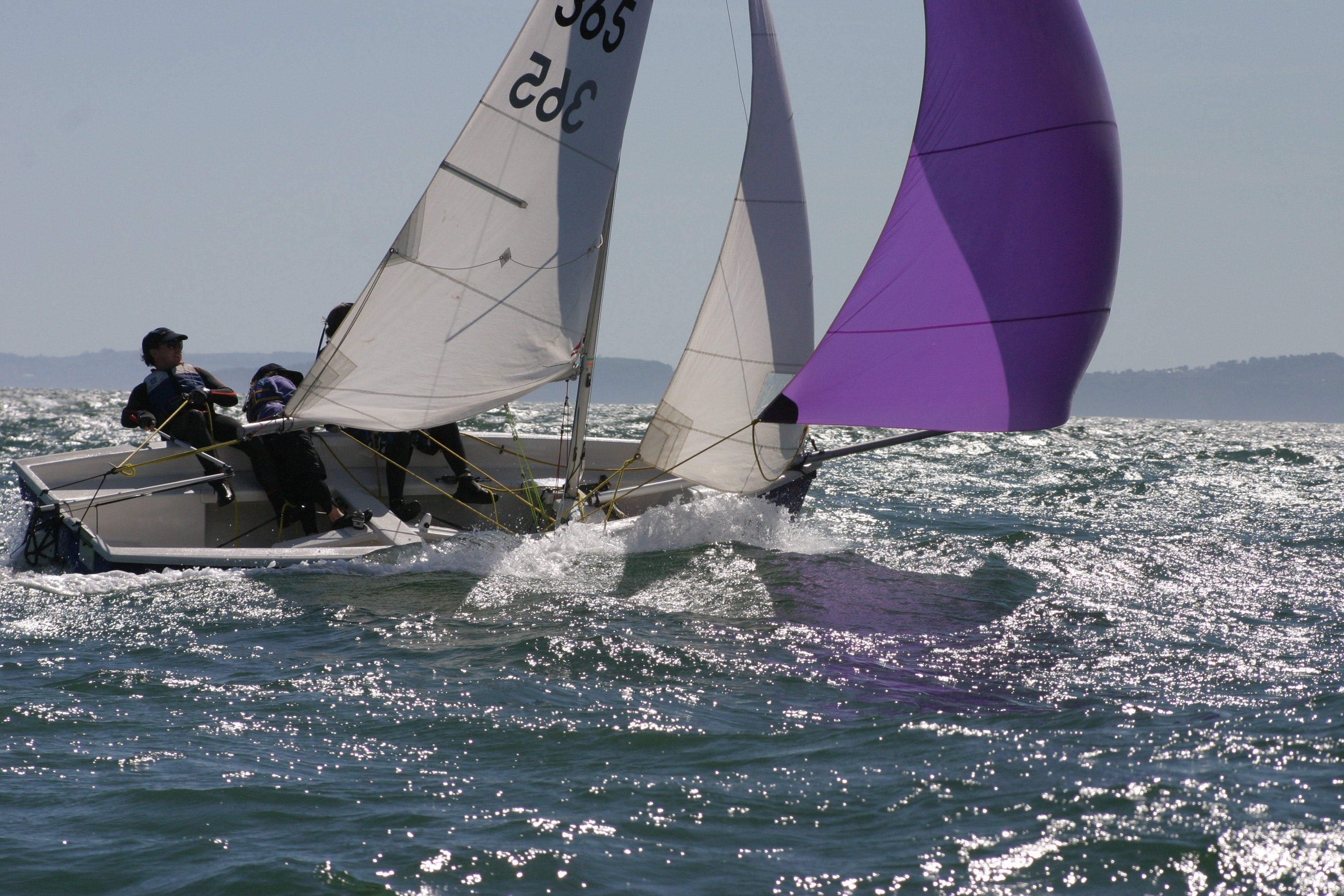 waves-boat-sailing-dinghy-76978.jpg